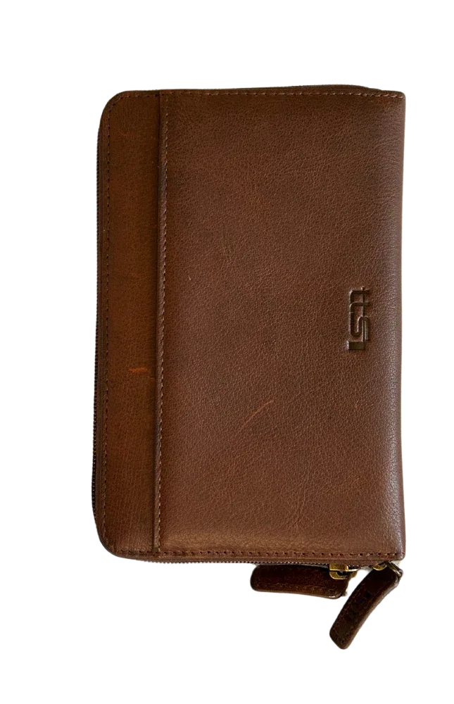 Cambridge Full-Grain Leather Double-Zip Travel Organizer Wallet