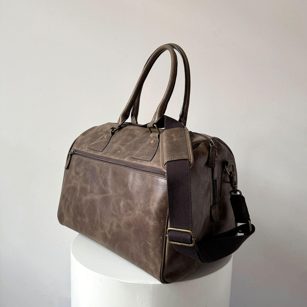 Crazy Horse Leather Weekender Bag – Full-Grain Travel Duffel with Laptop Pocket